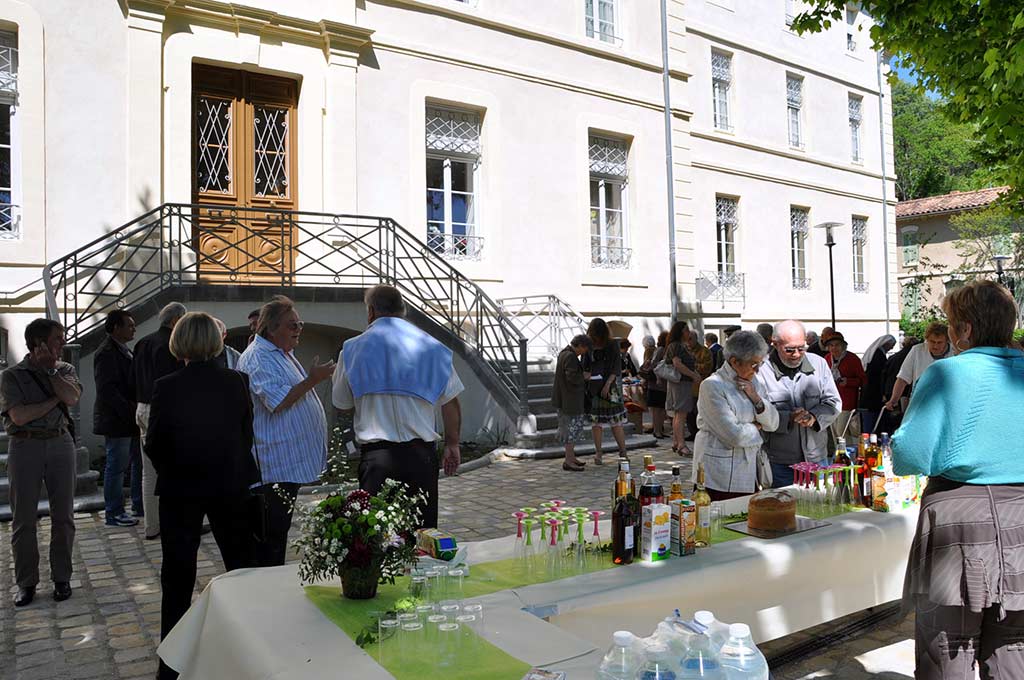 La résidence Rollin, jour de fête La résidence Rollin, jour de fête